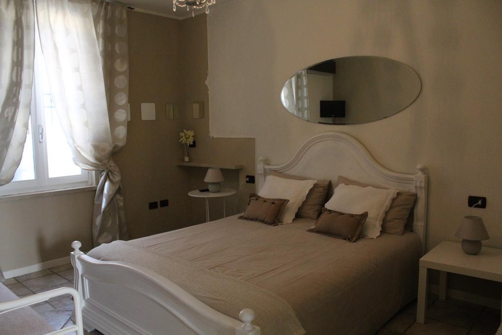 Maison Fortune Castelnuovo del Garda Room photo